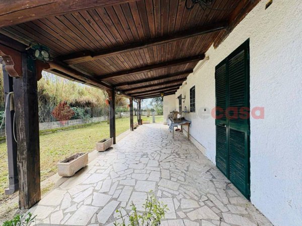 casa indipendente in vendita a Terracina