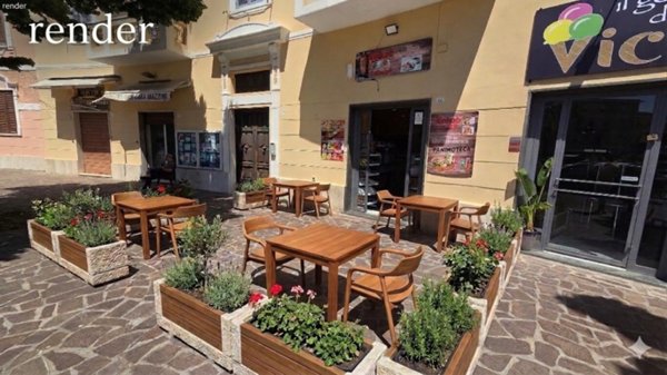 negozio in vendita a Terracina