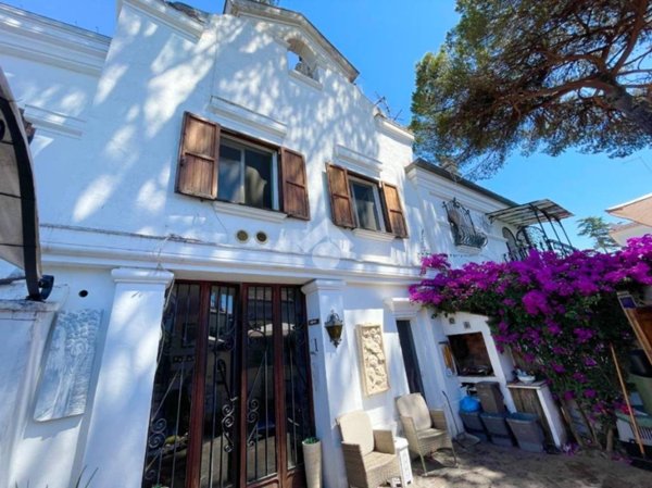 casa indipendente in vendita a Terracina