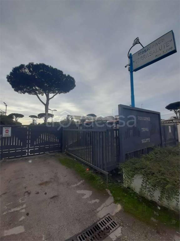 casa indipendente in vendita a Terracina