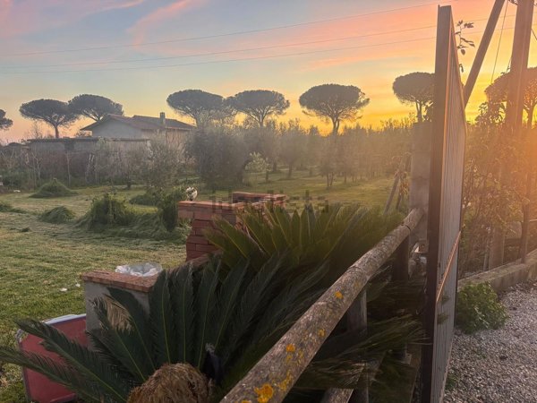 appartamento in vendita a Terracina in zona La Fiora