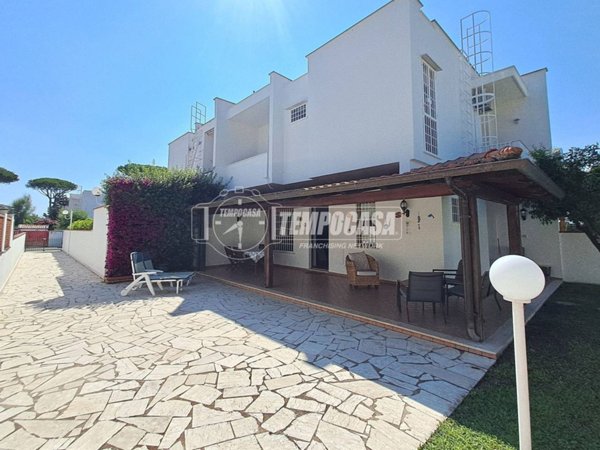 casa indipendente in vendita a Terracina
