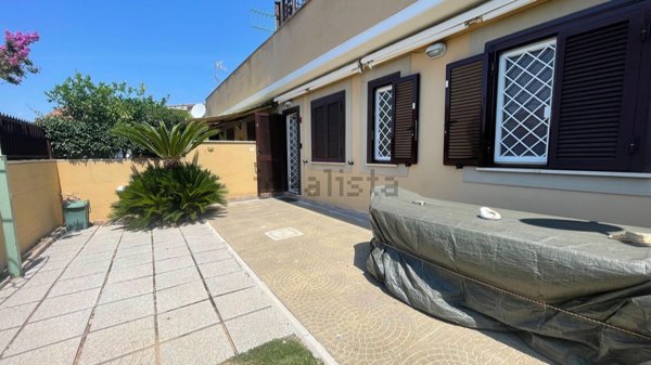appartamento in vendita a Terracina in zona Hermada