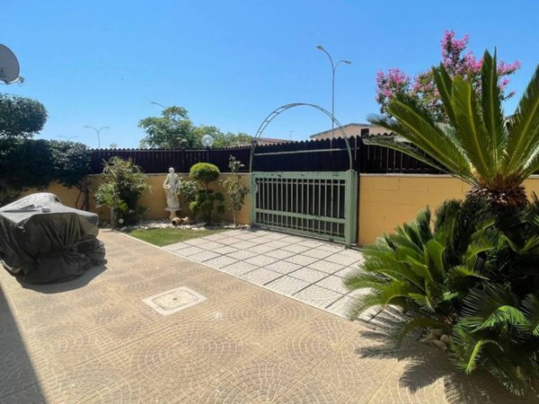 appartamento in vendita a Terracina in zona Hermada