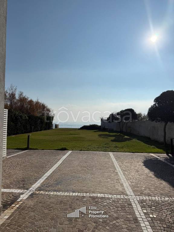 casa indipendente in vendita a Terracina