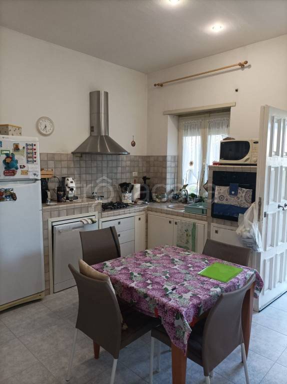 casa indipendente in vendita a Terracina