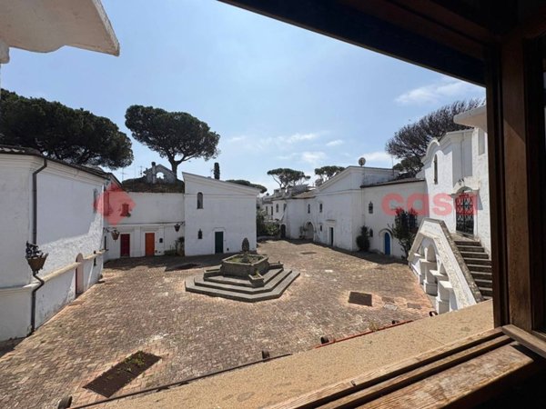 casa indipendente in vendita a Terracina