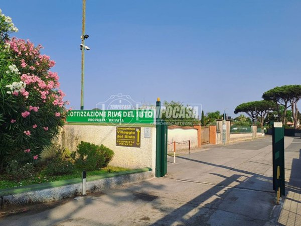 casa indipendente in vendita a Terracina