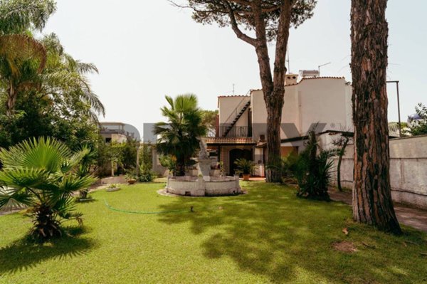 casa indipendente in vendita a Terracina