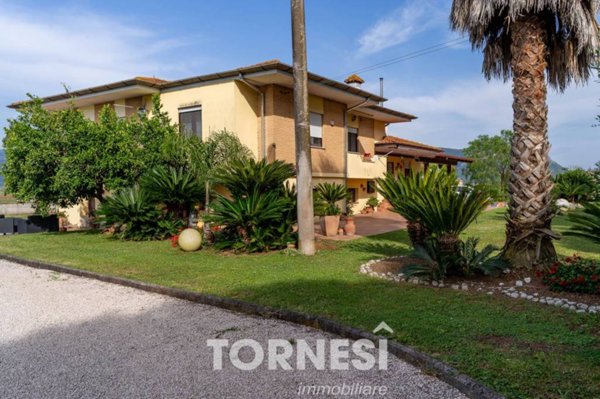 casa indipendente in vendita a Terracina