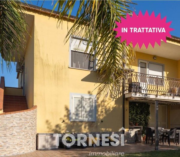casa indipendente in vendita a Terracina in zona Hermada