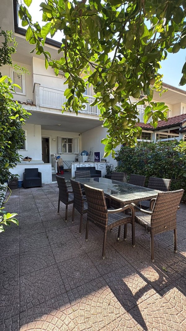 casa indipendente in vendita a Terracina