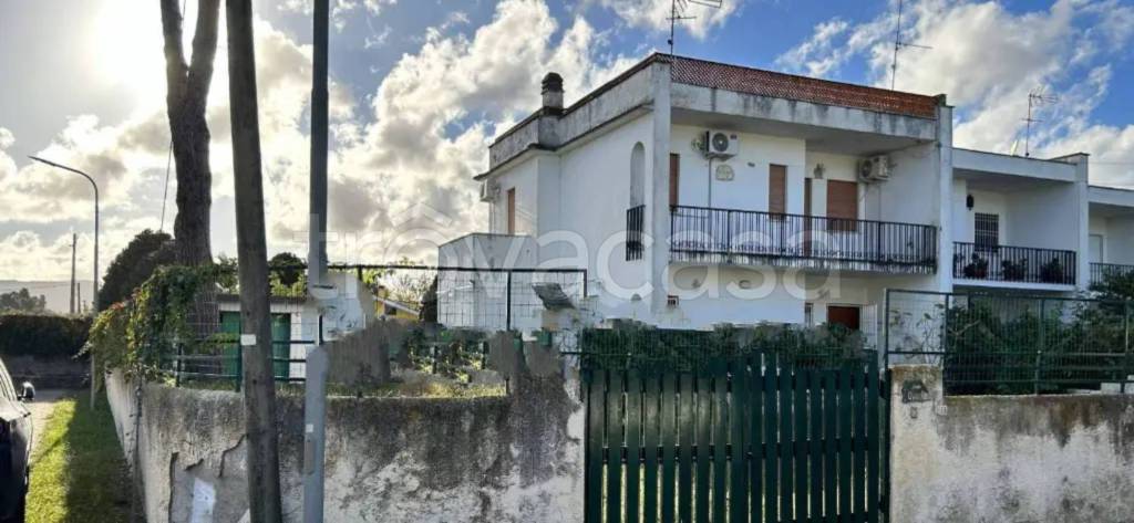 casa indipendente in vendita a Terracina in zona Hermada