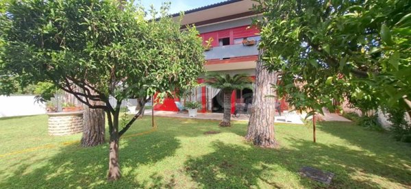 casa indipendente in vendita a Terracina
