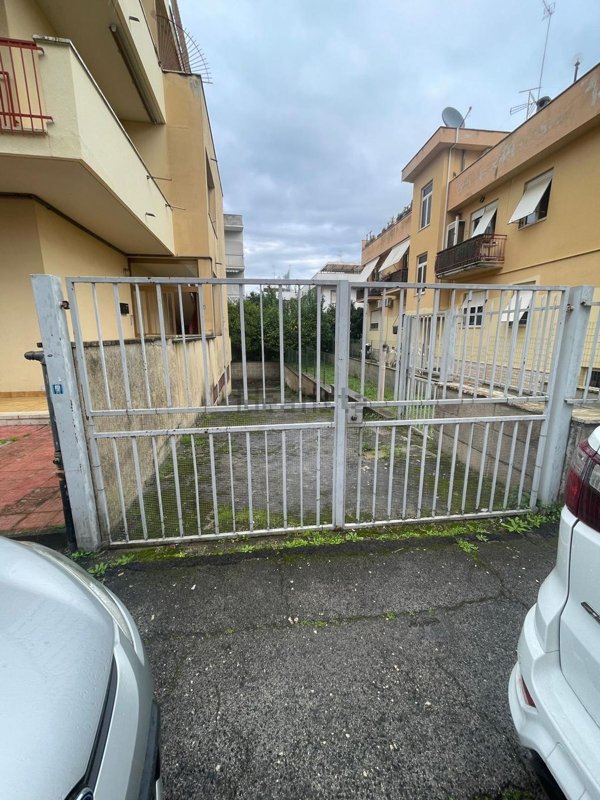 box auto in vendita a Terracina