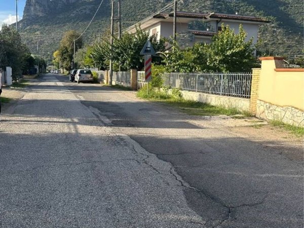 terreno in vendita a Terracina in zona Casaletti