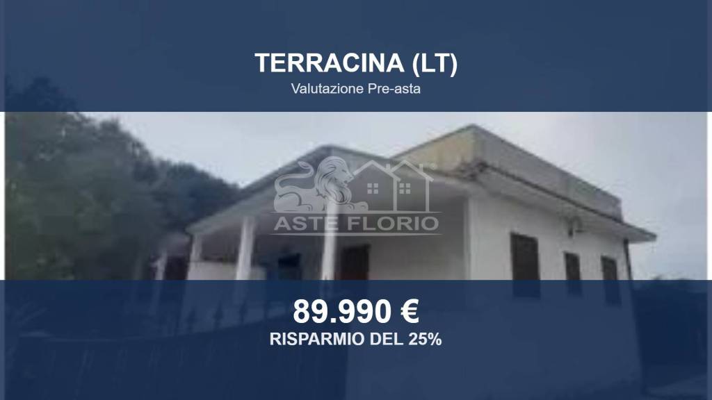 casa indipendente in vendita a Terracina