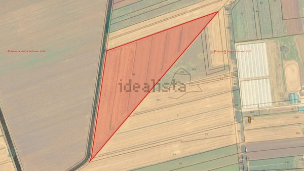 terreno in vendita a Terracina in zona La Fiora