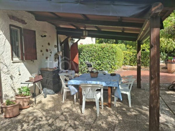 casa indipendente in vendita a Terracina