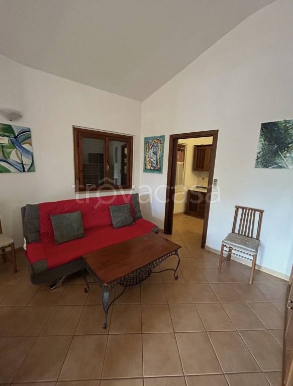 casa indipendente in vendita a Terracina