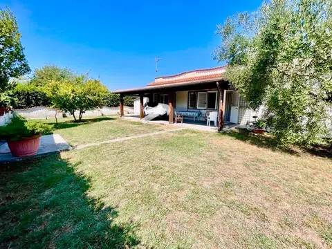 casa indipendente in vendita a Terracina