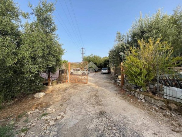 casa indipendente in vendita a Terracina