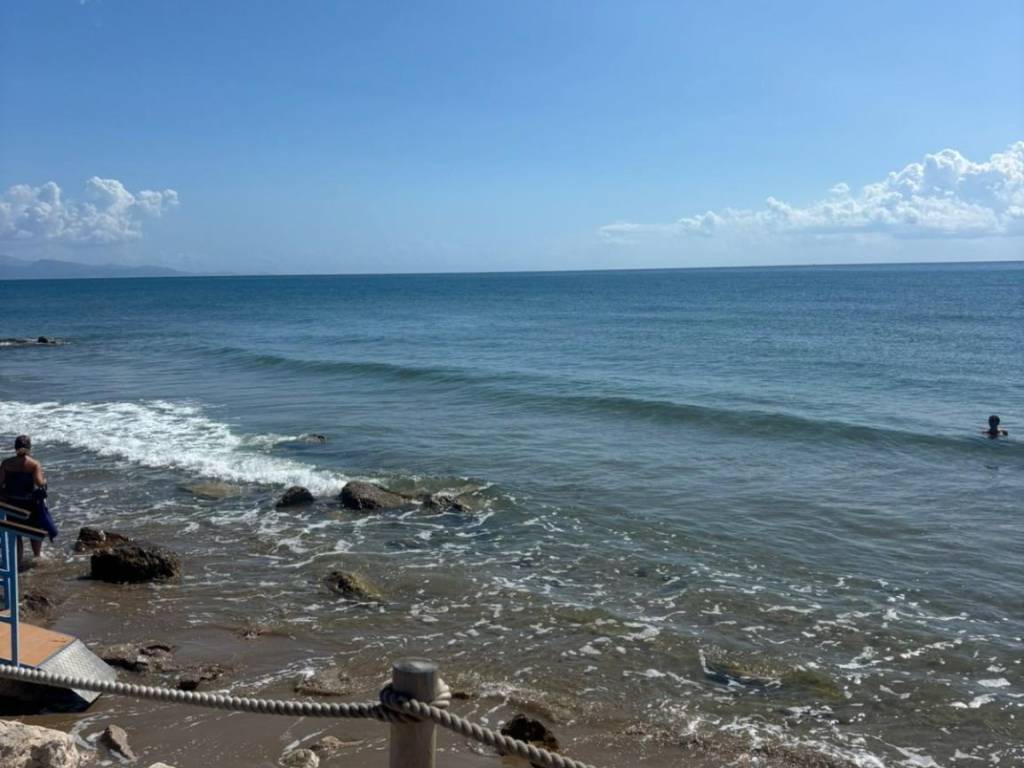 casa indipendente in vendita a Terracina