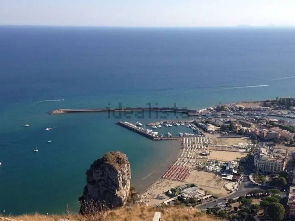 appartamento in vendita a Terracina