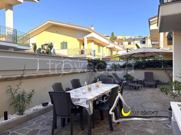 casa indipendente in vendita a Terracina
