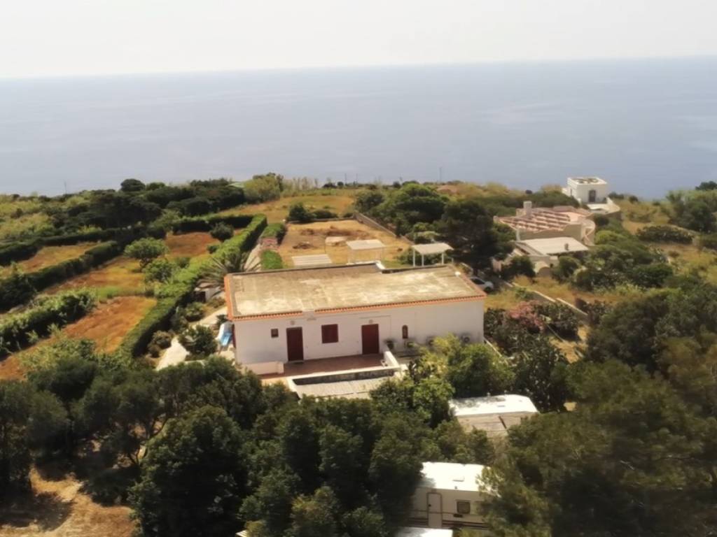 casa indipendente in vendita a Ventotene