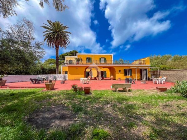 casa indipendente in vendita a Ventotene