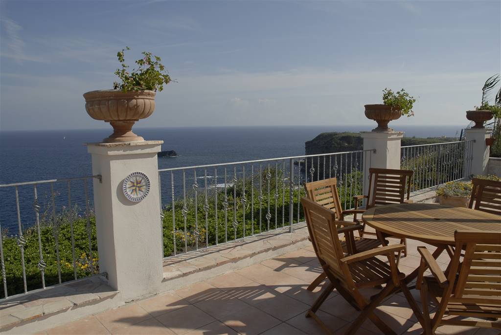 negozio in vendita a Ventotene