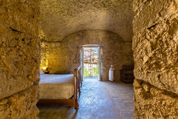 quadrivano in vendita ad Acquafondata