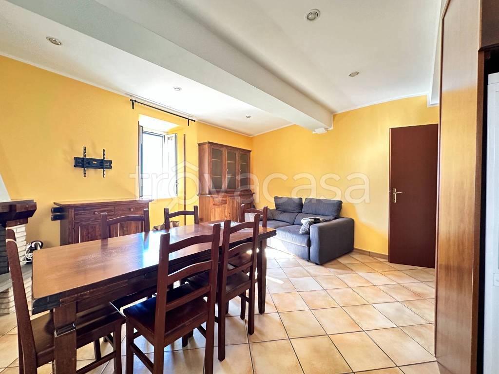 casa indipendente in vendita ad Acuto