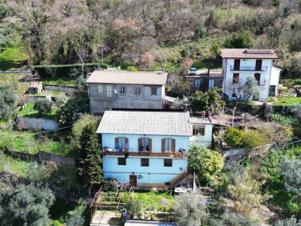 casa indipendente in vendita ad Acuto