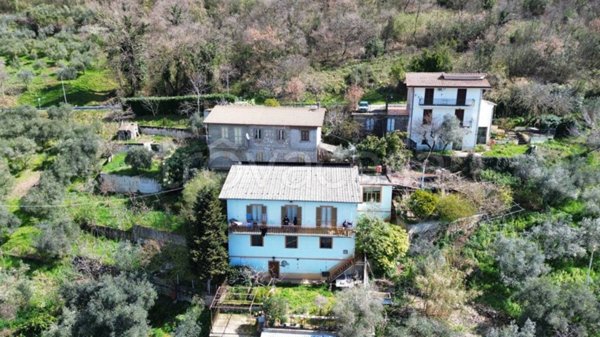 casa indipendente in vendita ad Acuto