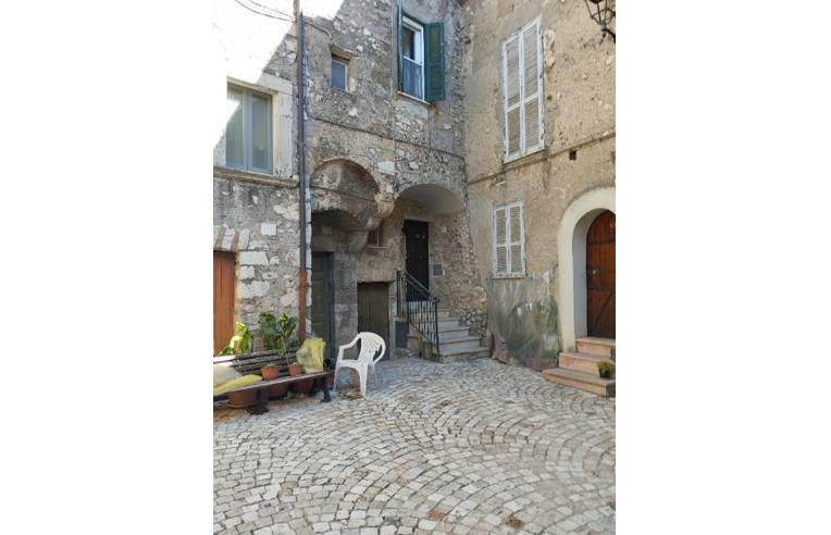 appartamento in vendita ad Acuto