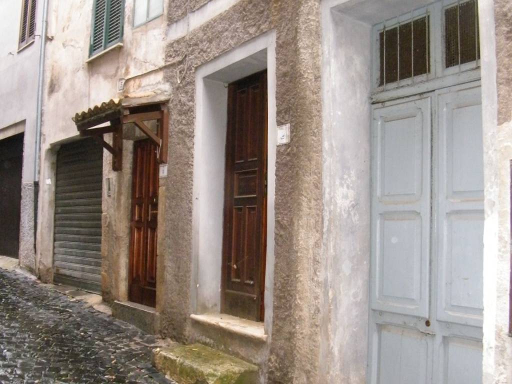 casa indipendente in vendita ad Alatri