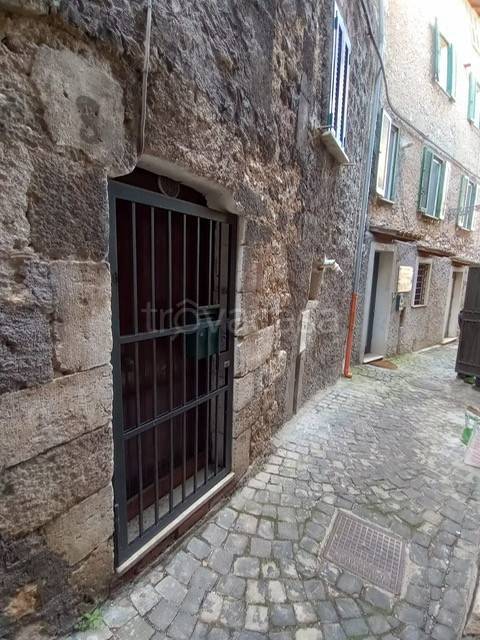 casa indipendente in vendita ad Alatri
