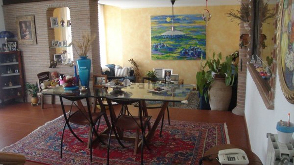 casa indipendente in vendita ad Alatri