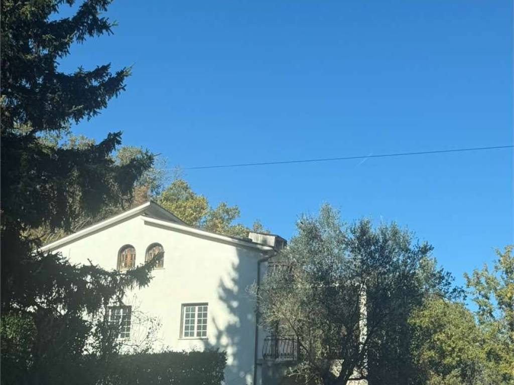 casa indipendente in vendita ad Alatri