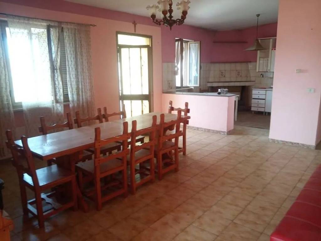 appartamento in vendita ad Alatri in zona Tecchiena