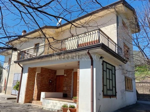 casa indipendente in vendita ad Alatri