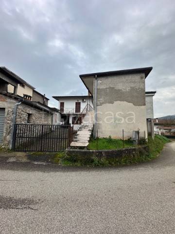 casa indipendente in vendita ad Alatri