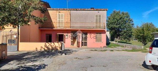 quadrivano in vendita ad Alatri