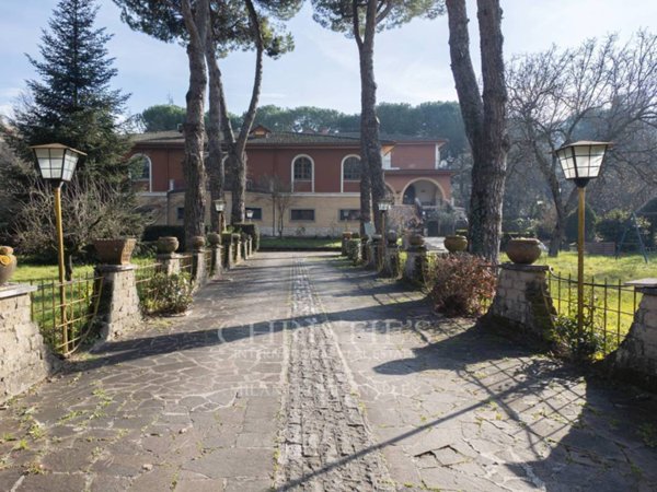 villa in vendita ad Alatri