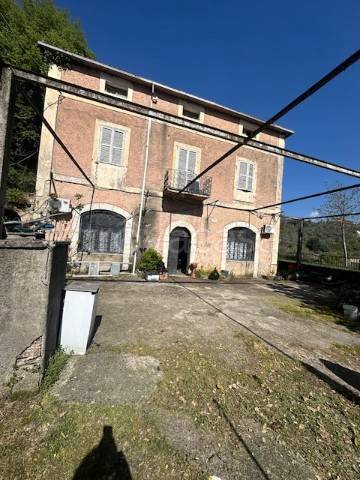 casa indipendente in vendita ad Alatri