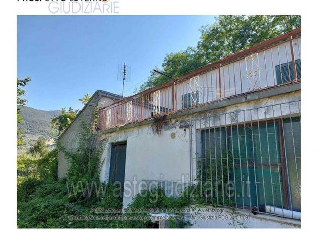 casa indipendente in vendita ad Alatri