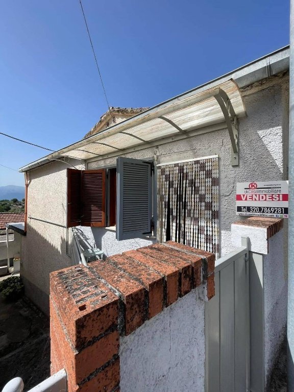 casa indipendente in vendita ad Alatri