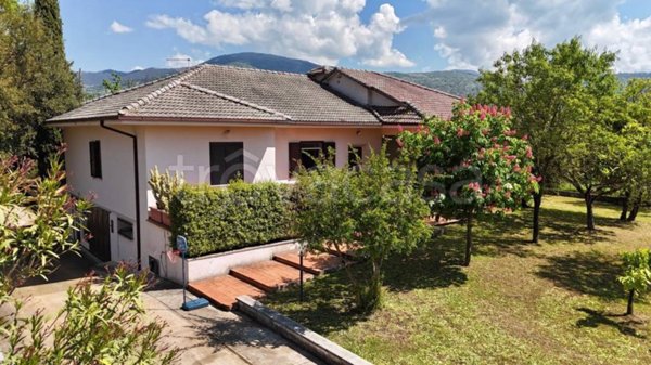 appartamento in vendita ad Alatri in zona Tecchiena